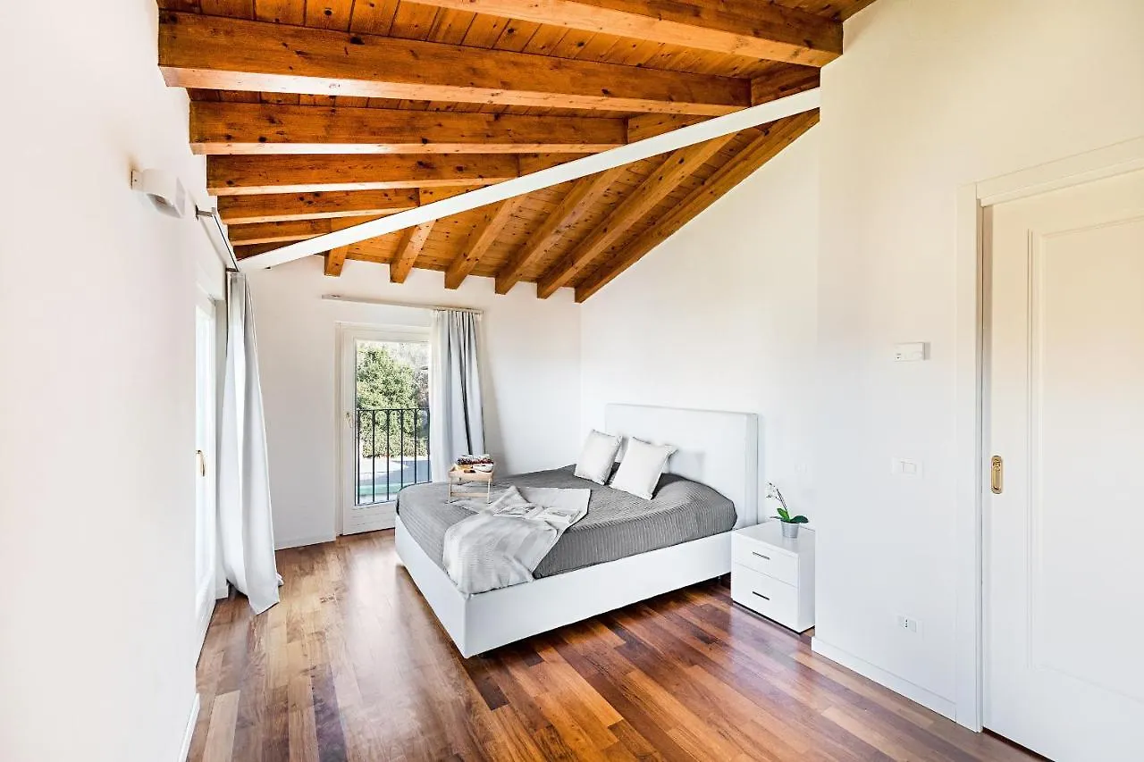 Poggio Di Fasano 9 Apartment By Wonderful Italy Gardone Riviera 0*,  Italy