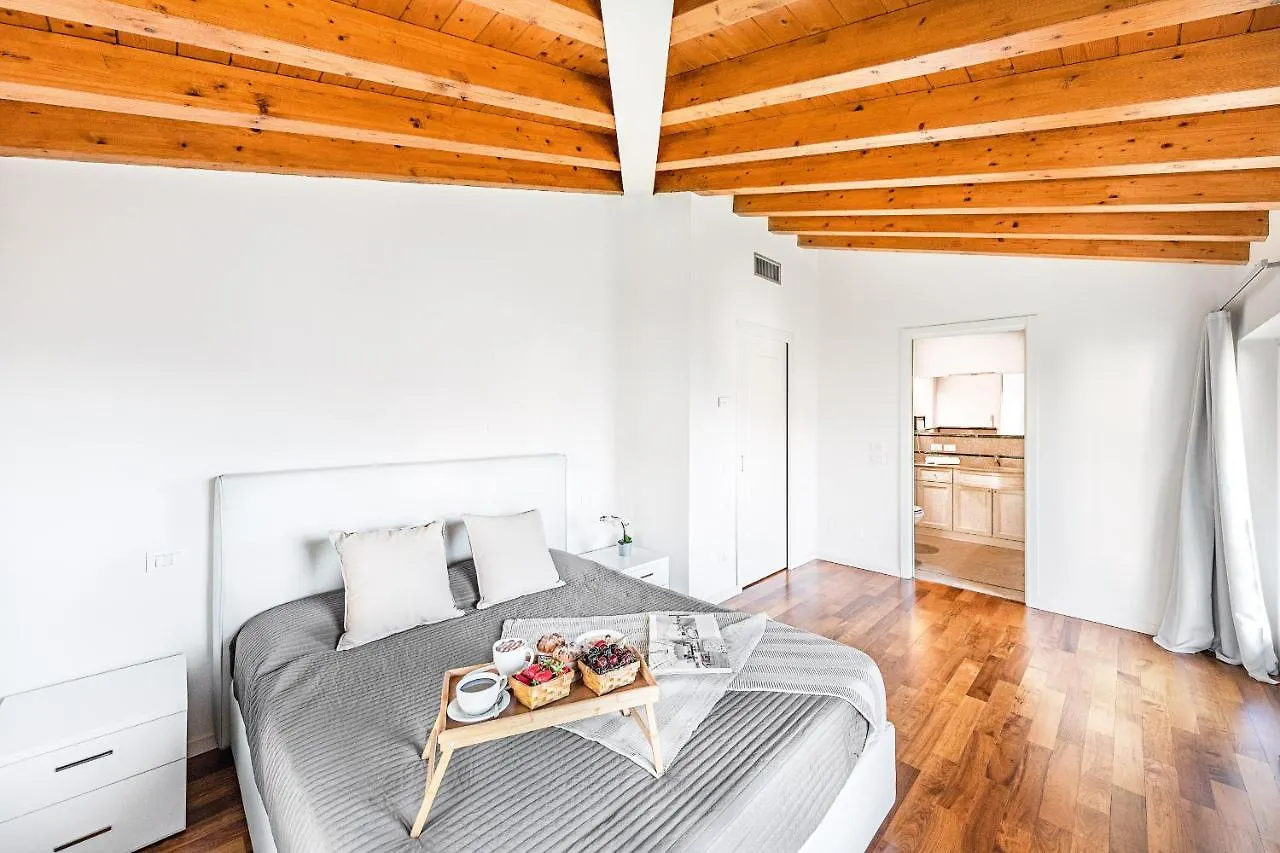 Poggio Di Fasano 9 Apartment By Wonderful Italy Gardone Riviera 0*,